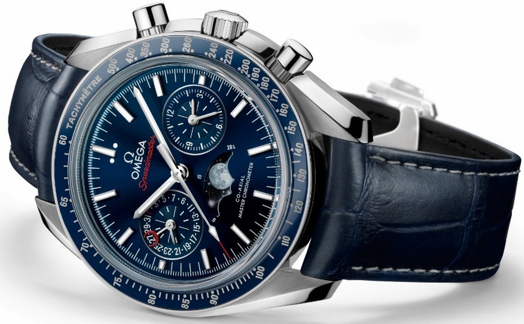 dong ho Omega Speedmaster Moonphase Chronograph