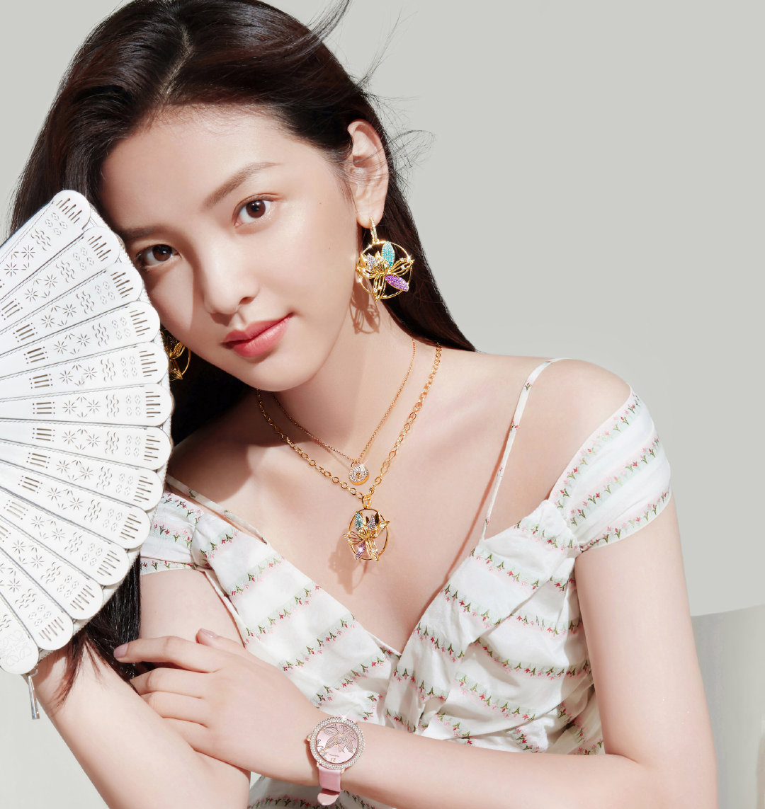 đồng hồ Swarovski chính hãng cao cấp 