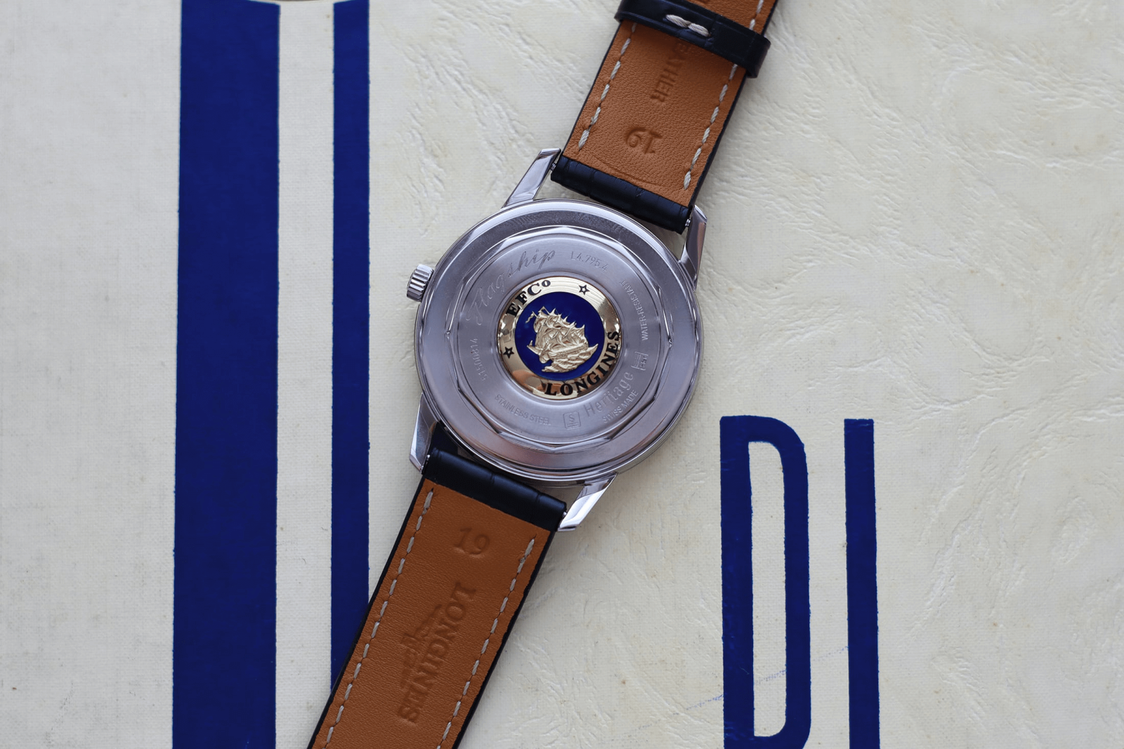 mặt lưng đồng hồ longines flagship heritage